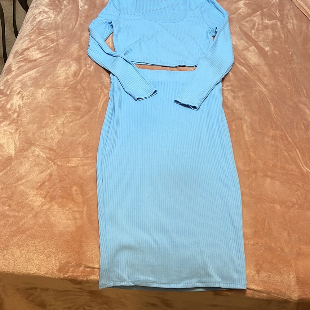 2 Piece Set - image 4